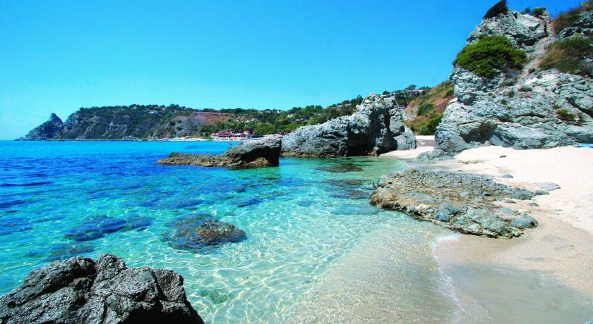 Gullo Capo Vaticano Ricadi Exterior photo